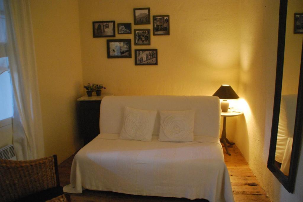 La Maison au Puits Cordes-sur-Ciel Chambre photo